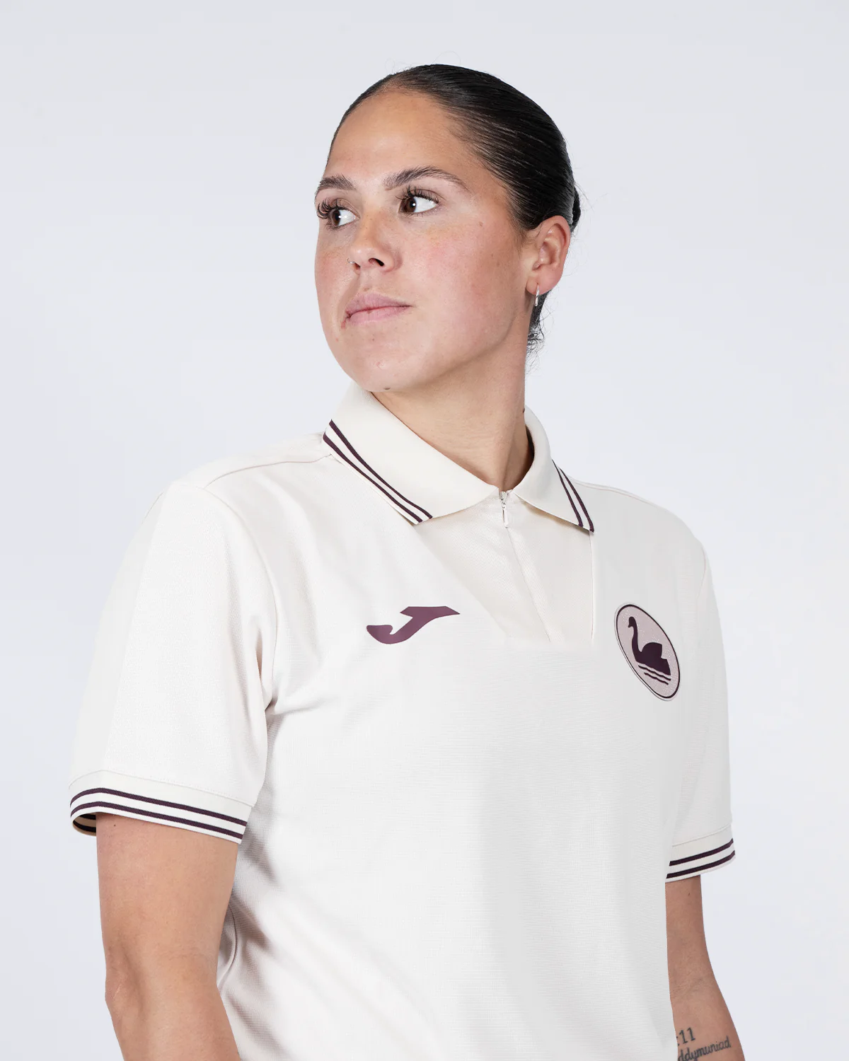 Adult Travel Polo 2025/26 - Cream - Image 3