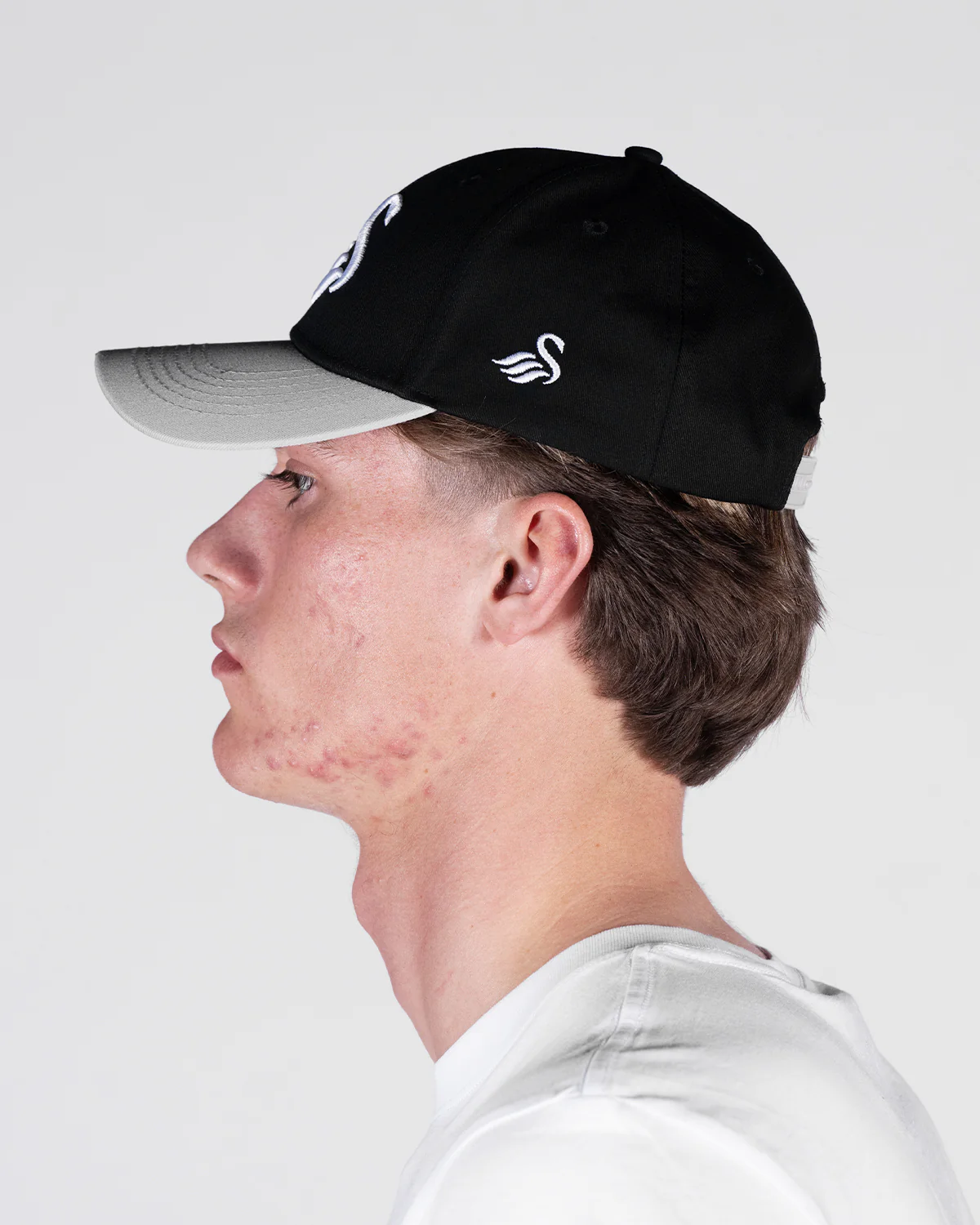 Crest Cap - Black - Image 2