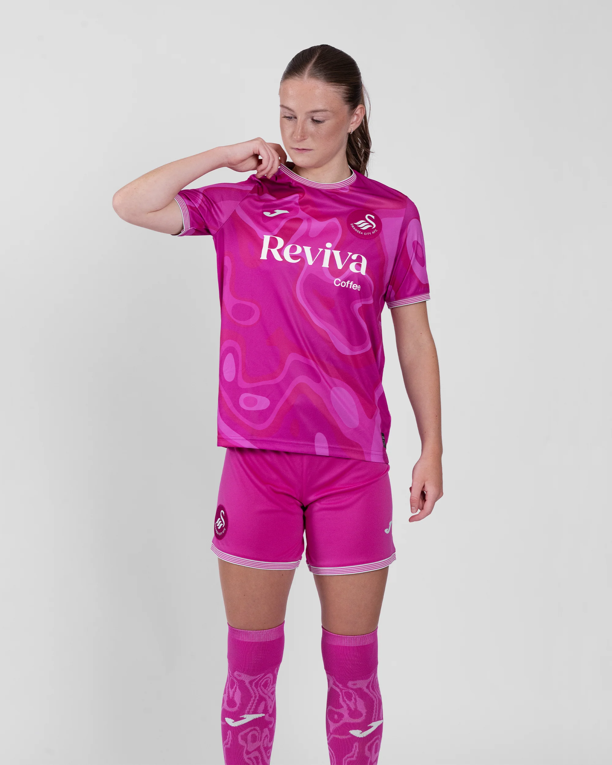 Junior Keeper Shorts 2025/26 - Pink - Image 3
